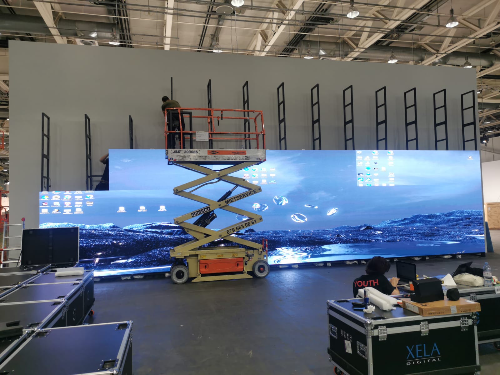 evenement xela digital installation ecran 60 m2
